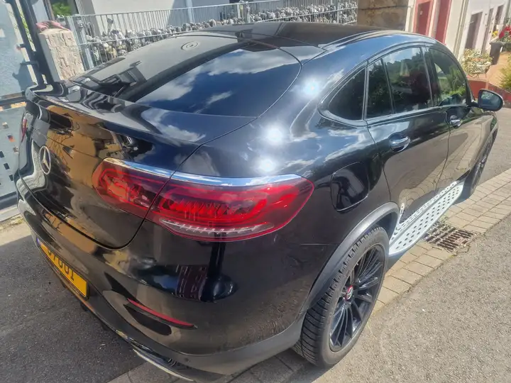 
								Mercedes-Benz GLC 300 – d 9G-Tronic 4Matic AMG Line plein									