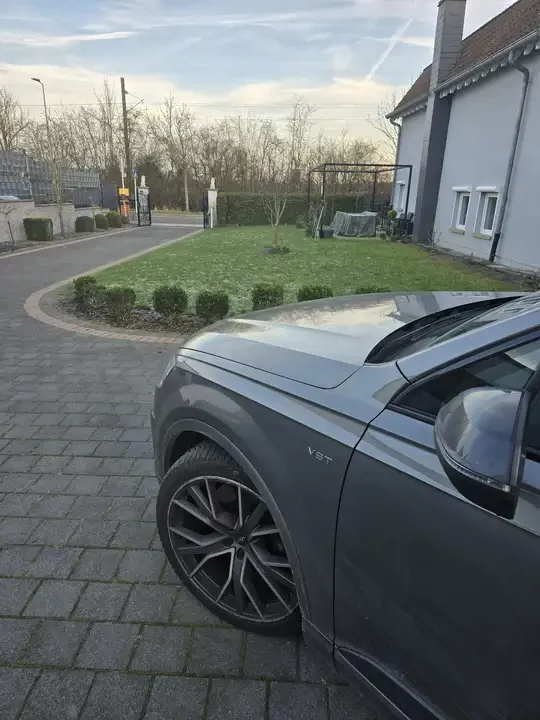 
								Audi SQ7 – 4.0 TDI quattro tiptronic plein									